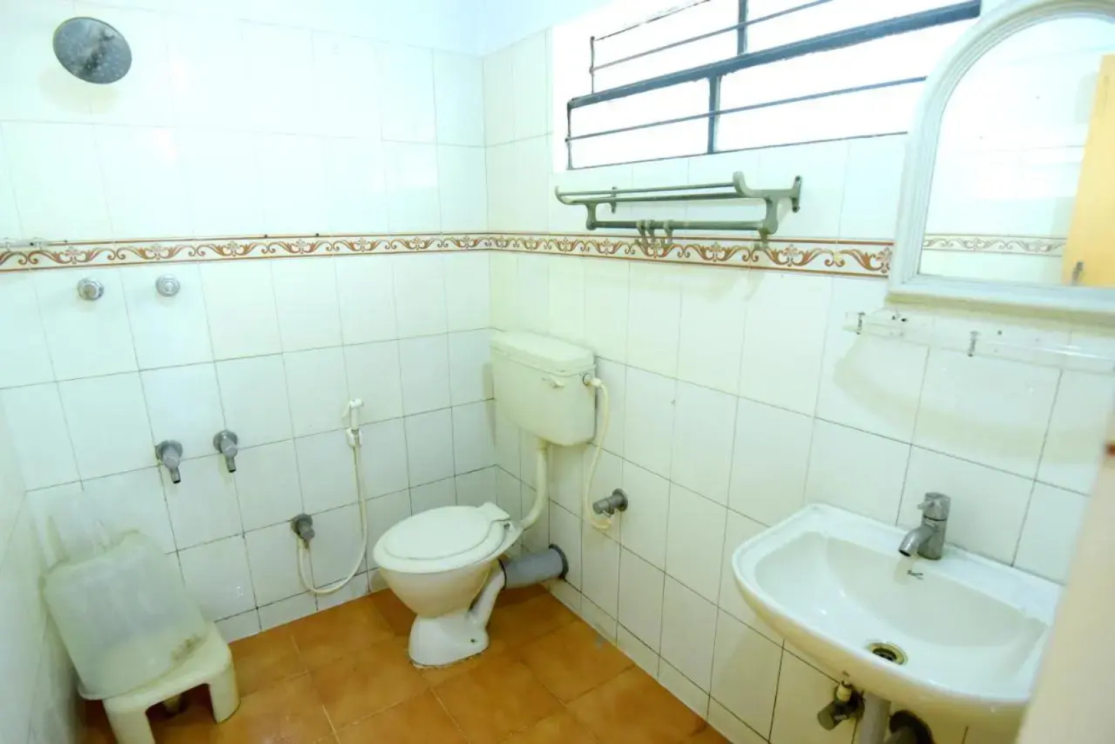 Hotel Shastri Paradise