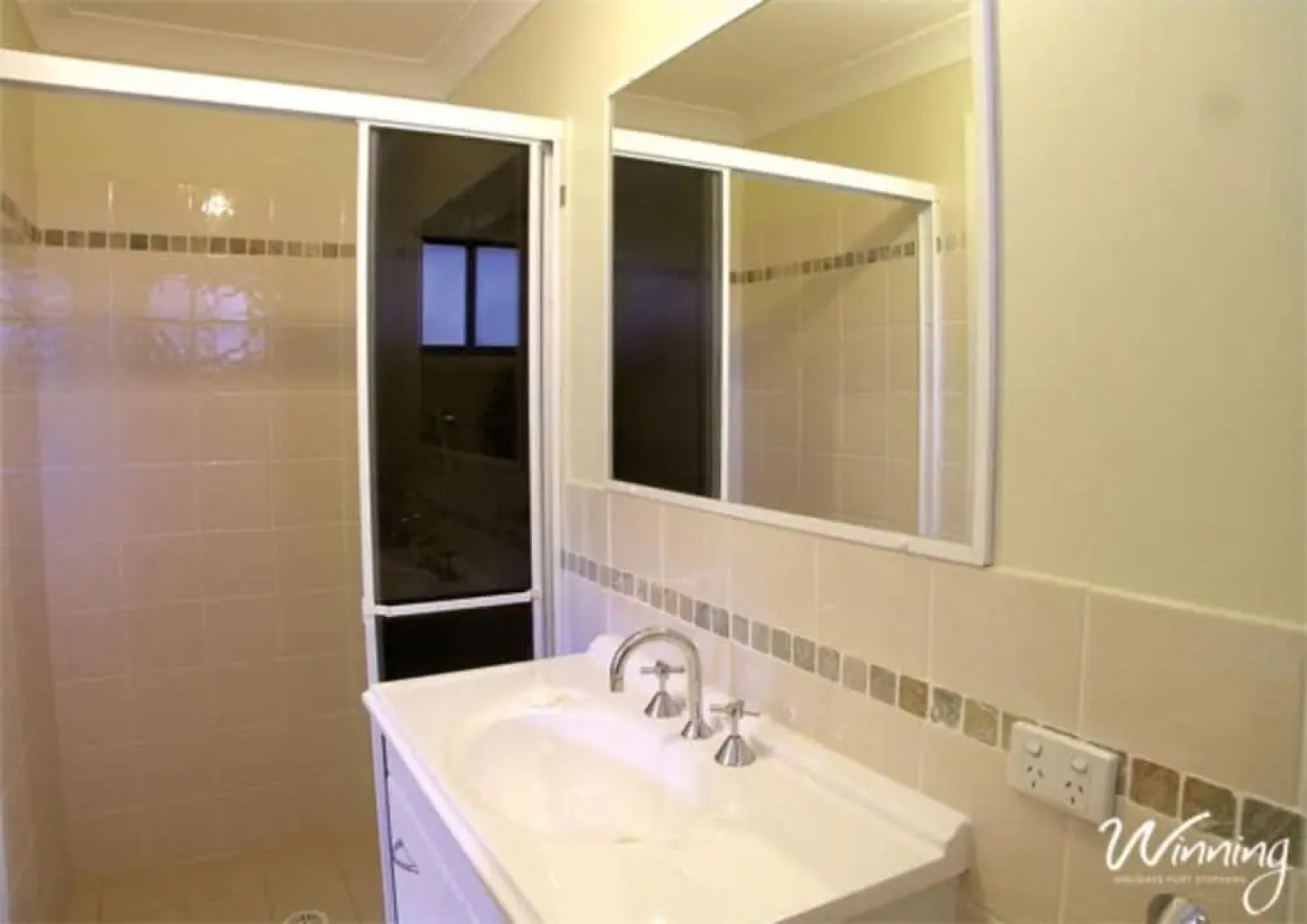 Two Beaches, 74B Blanch Street