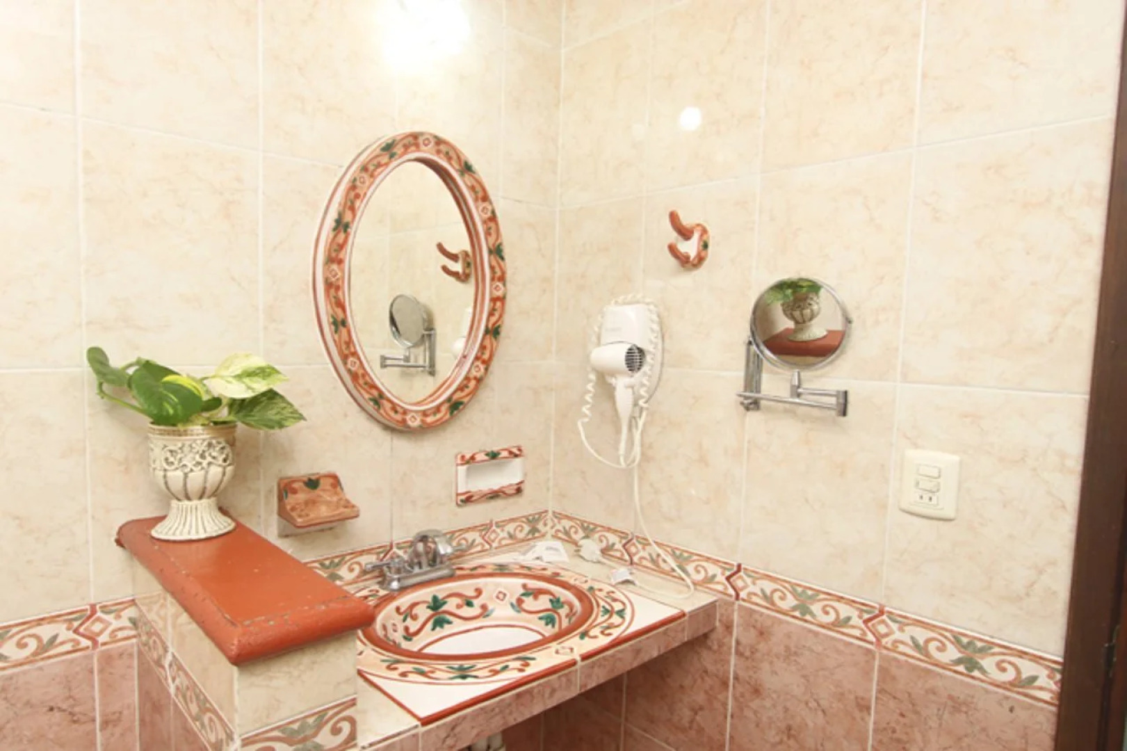 La Aurora Hotel Colonial