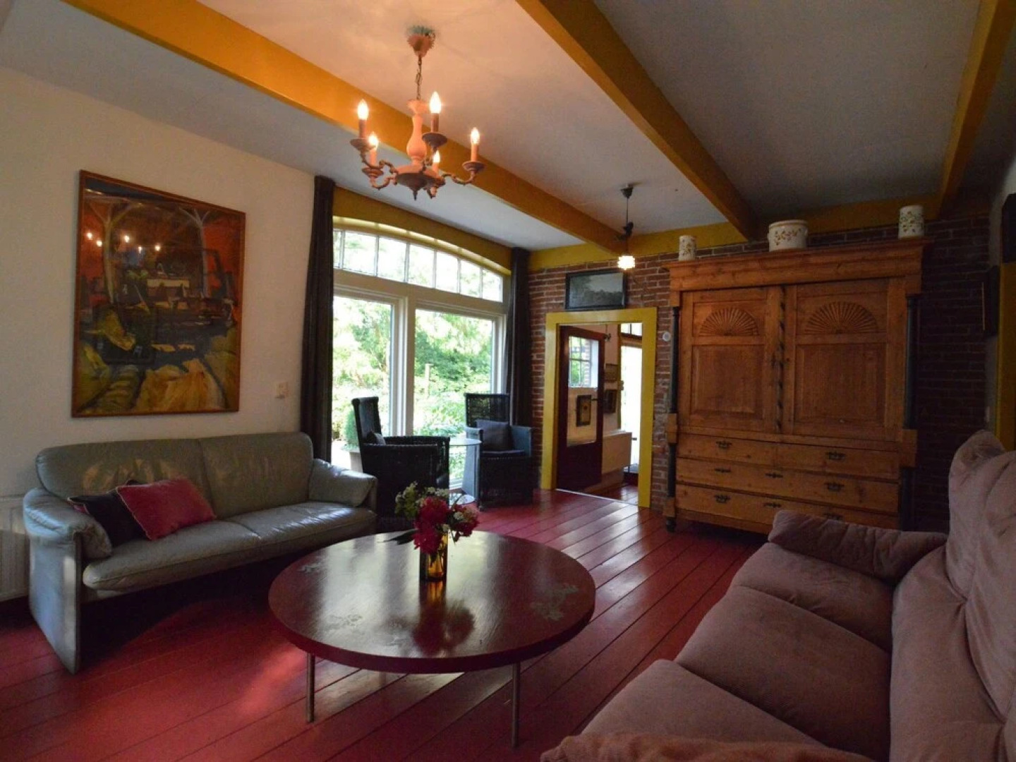 Heritage Farmhouse in Bronneger near Town Center