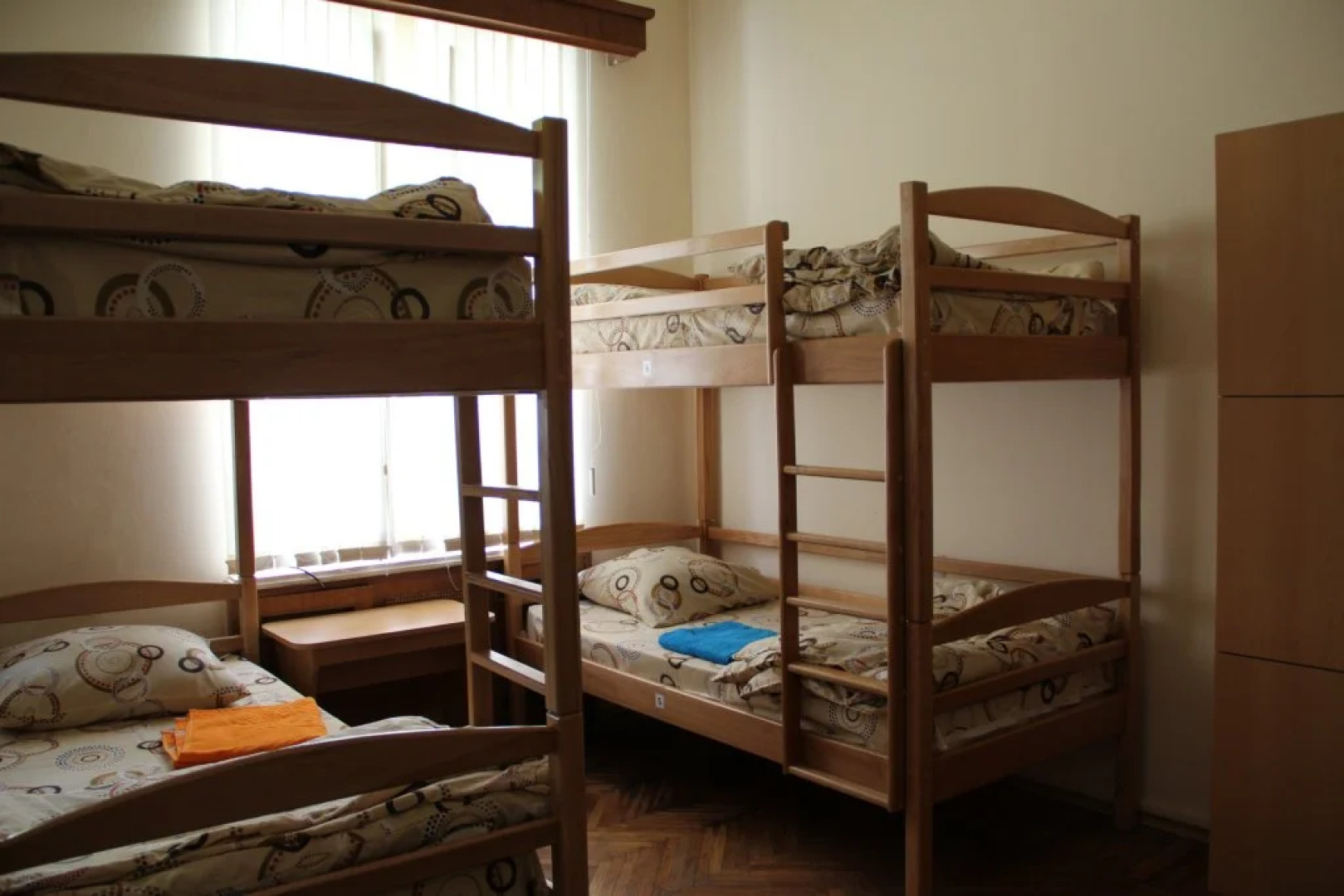 Cascade Hostel  Tours