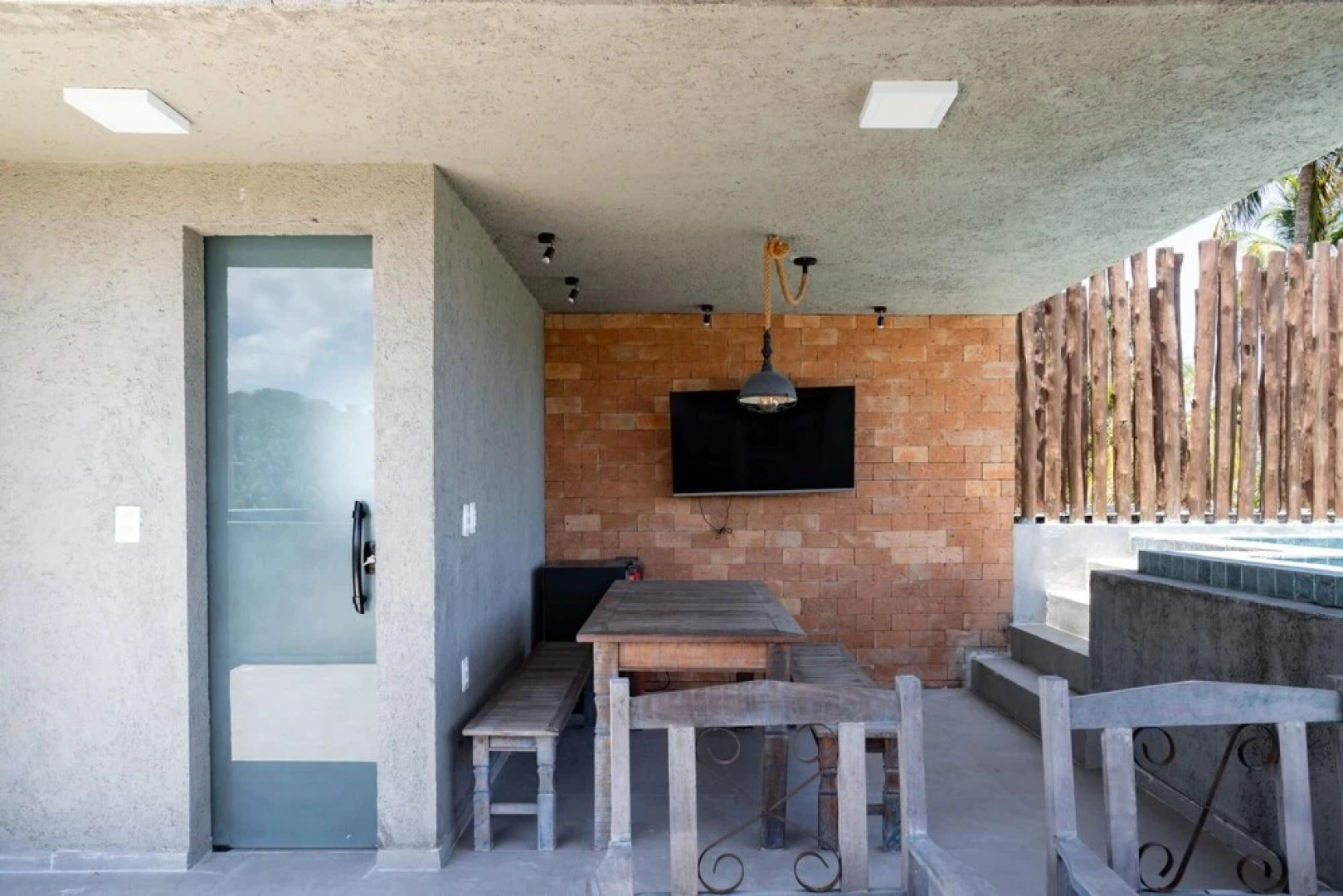 Linda Casa com Piscina 5 min da Praia