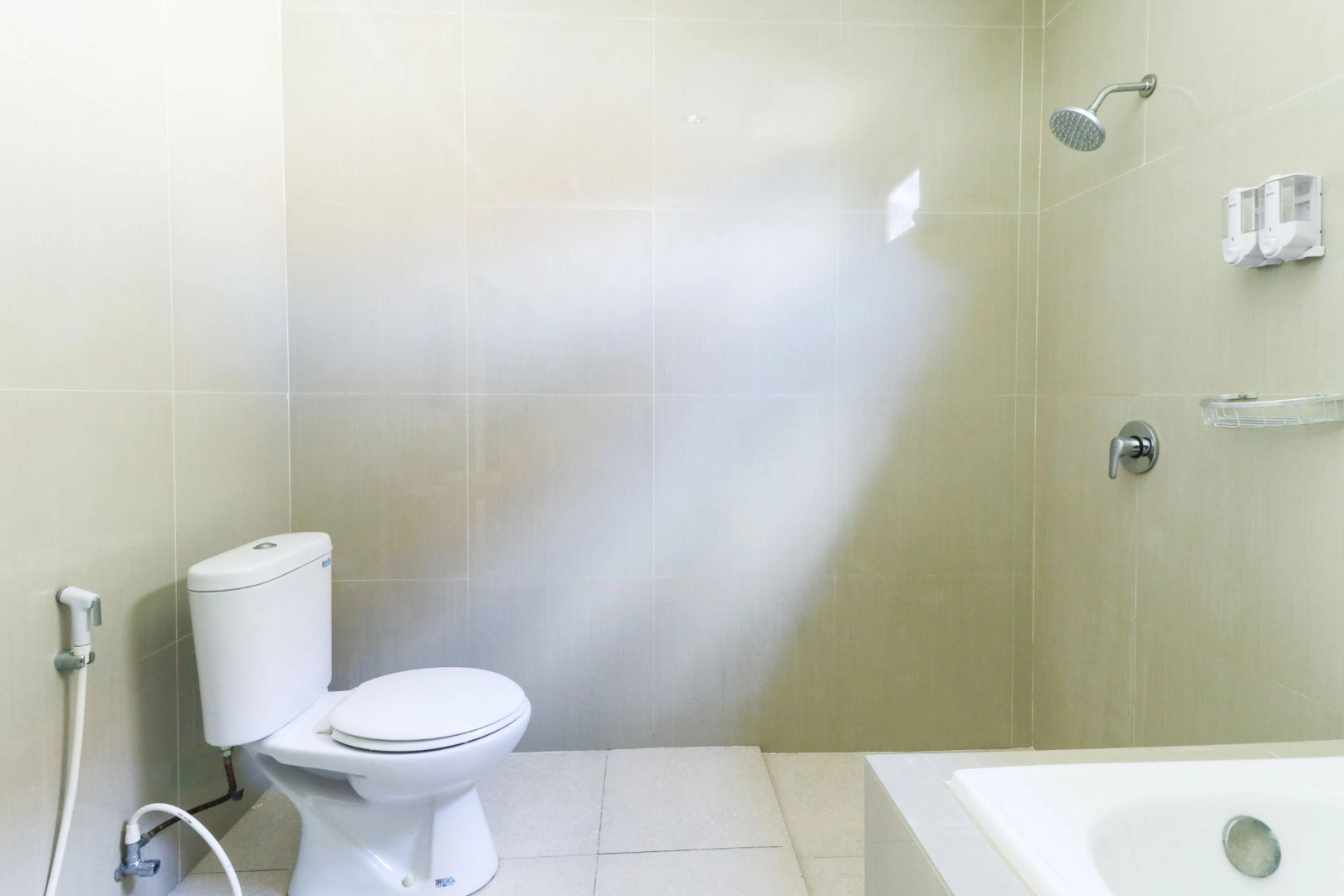 Taman Damai Bungalow by ZUZU