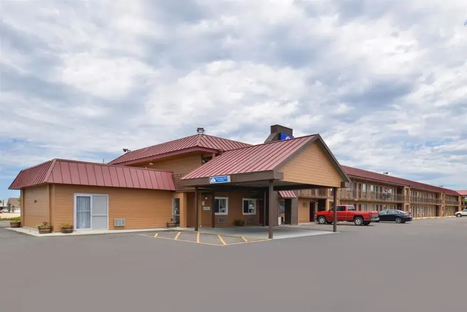 Red Coach Inn and Suites Grand Island NE