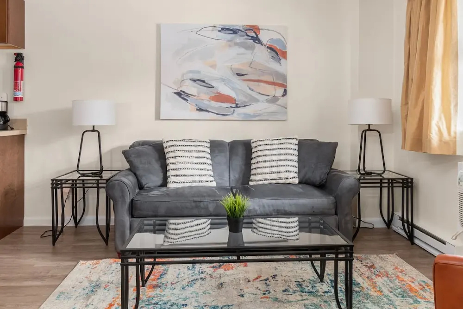 Beverly Garden Suites