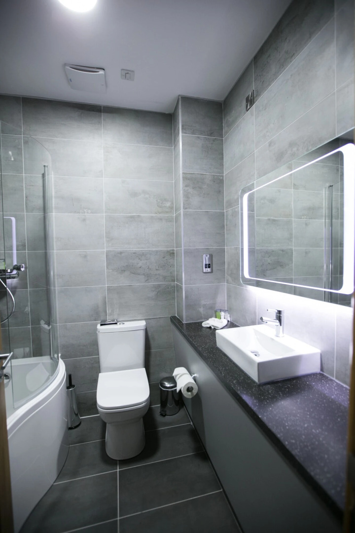 La Mon Hotel And Country Club