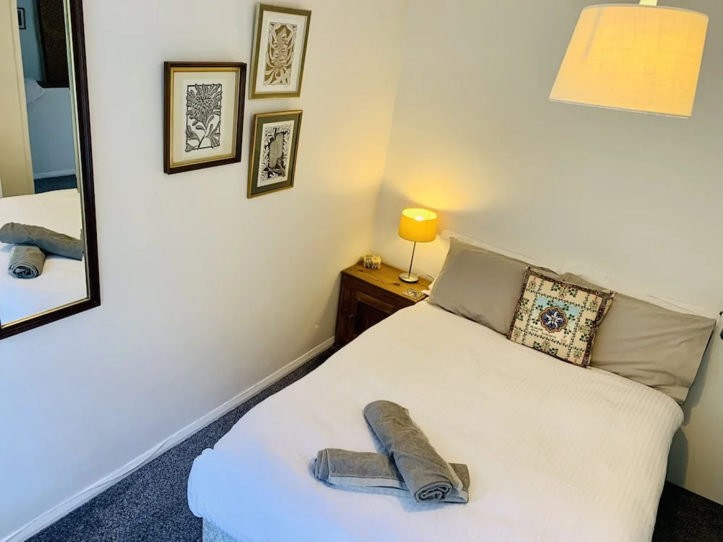 Stylish Central House Next To Warwick Castle