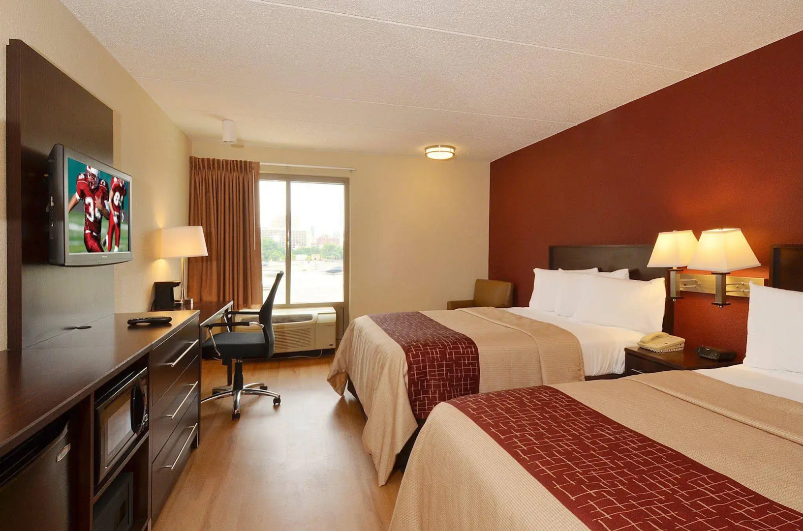 Red Roof Inn PLUS+ San Antonio Downtown - Riverwalk