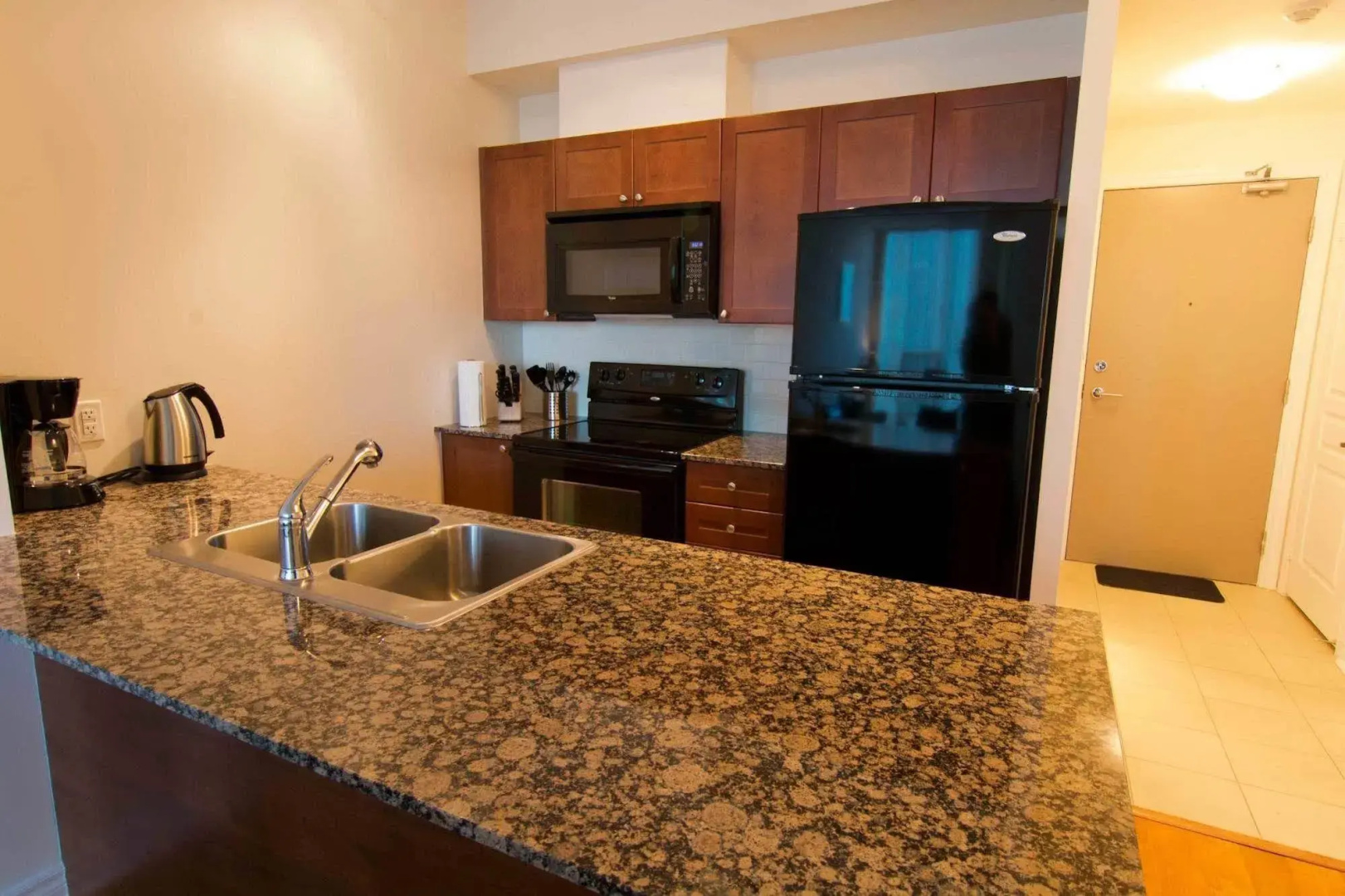 Maplewood Furnished Suites