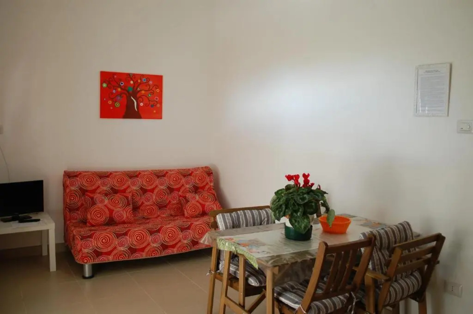 All'ombra del Carrubo