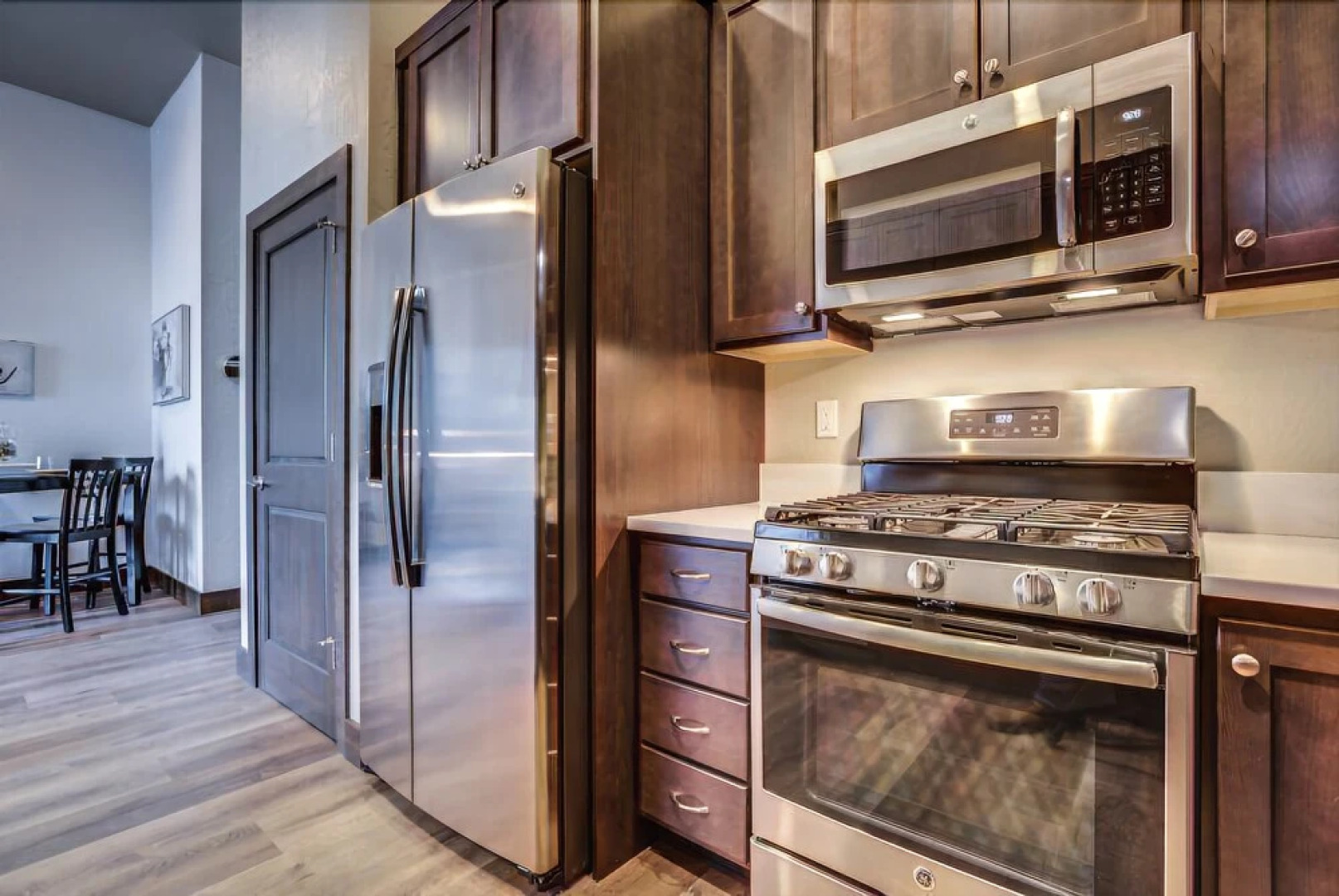 Scl-402 The Good Life