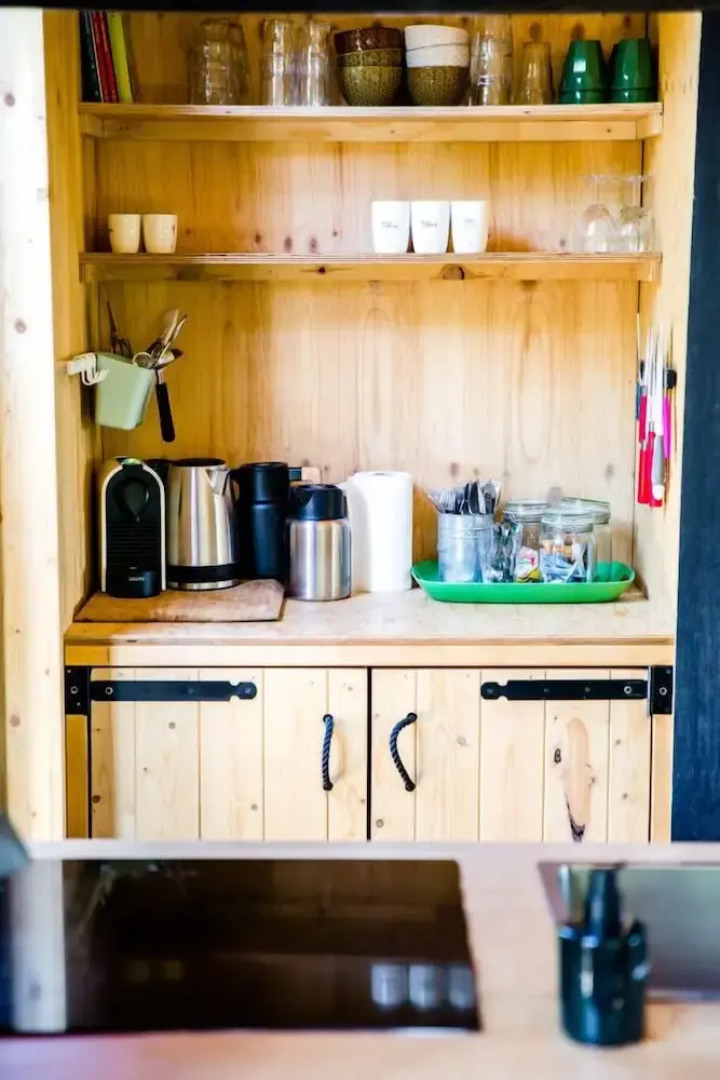 Swarm - 3 Waterlodges Naast Elkaar in Friesland