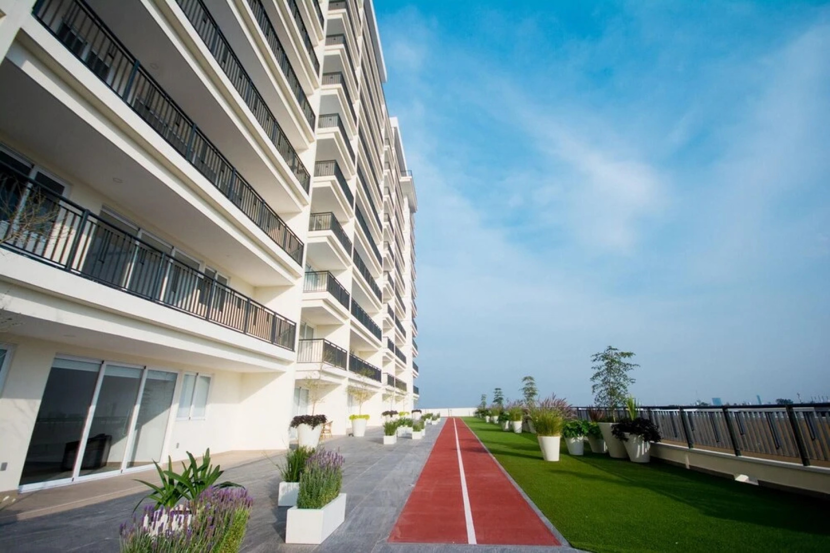 Real View Towers E506 by Casago