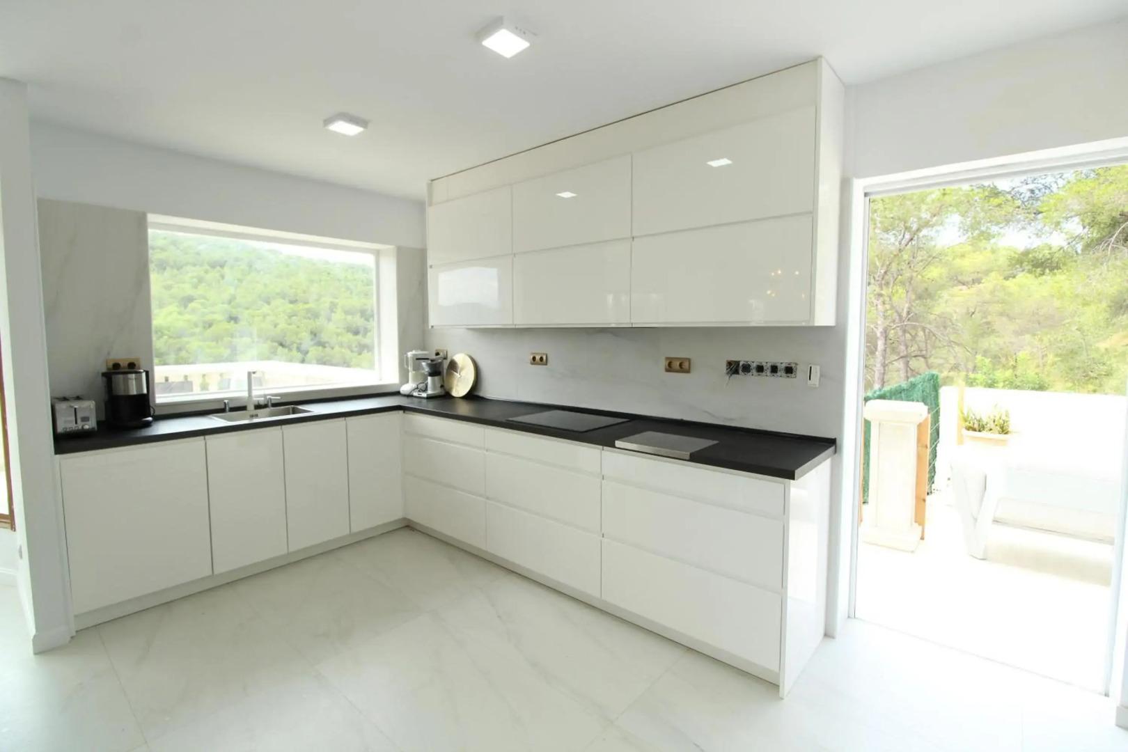 Villa Paradise , playa climatizada y privada a 10 minutos de Sitges