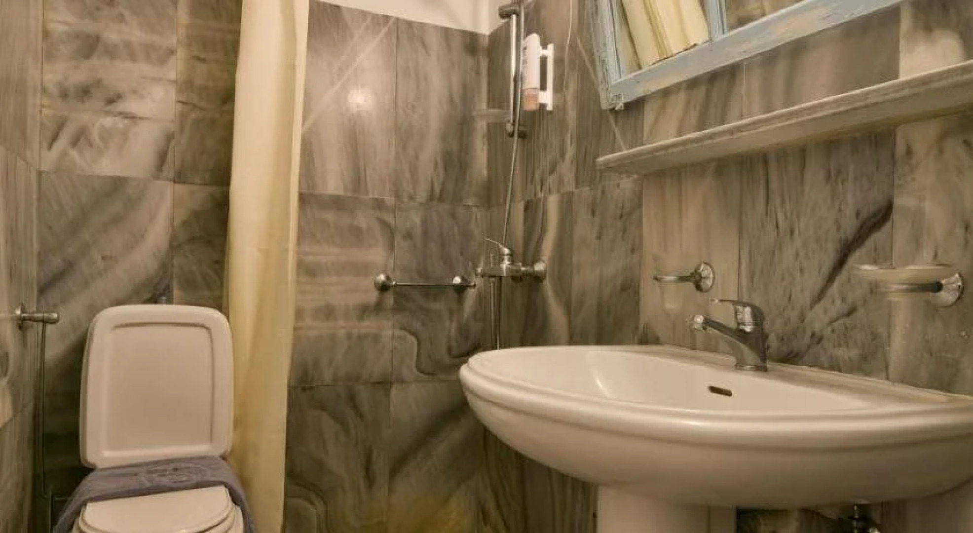 Golden Beach Hotel & Apartments