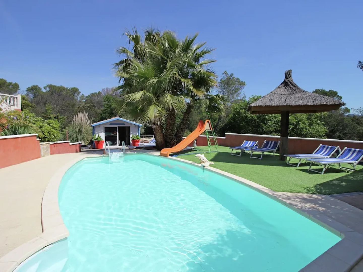Villa With Heated Private Pool and Jacuzzi, 15 min From the Sea!