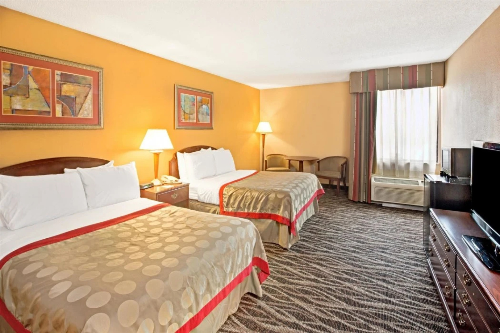 Holiday Inn Hotel Statesville-I-77 Exit 49a