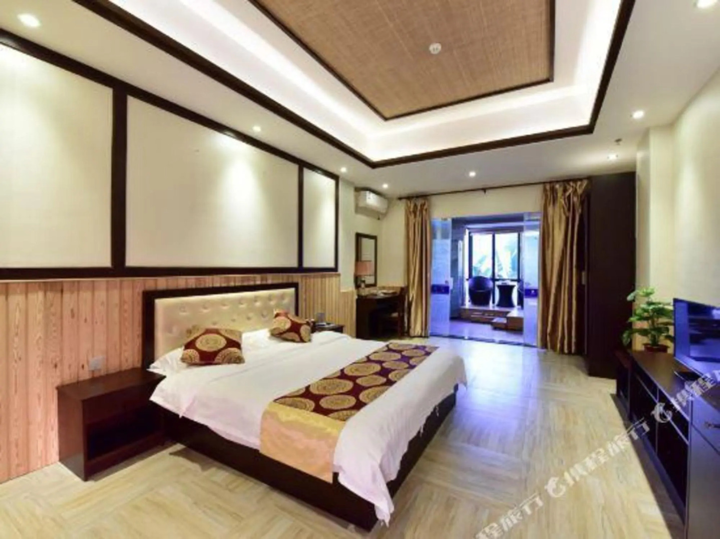 Linyu Huaxi Hot Spring Holiday Hotel