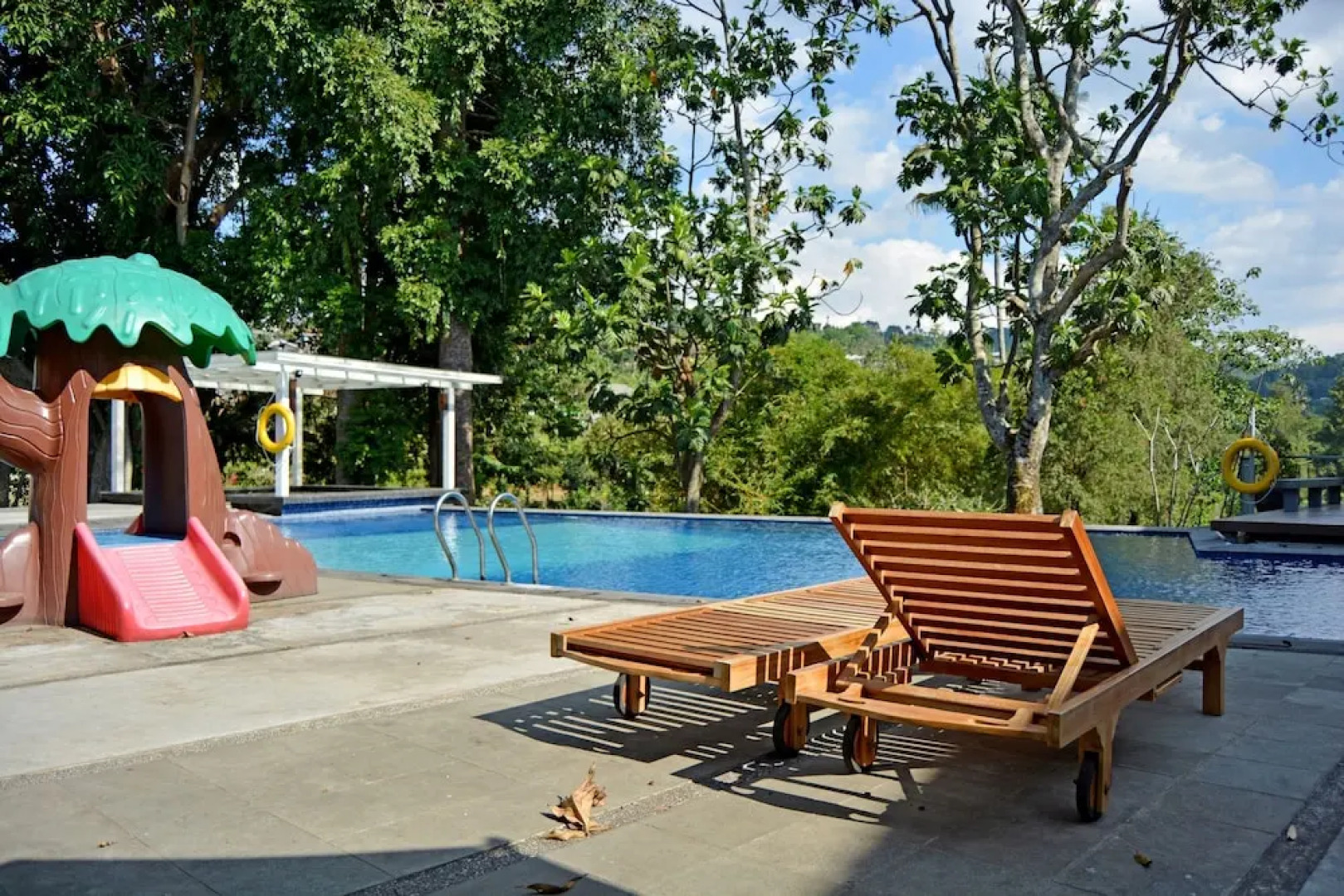 ZEN Rooms Cipayung Km. 20