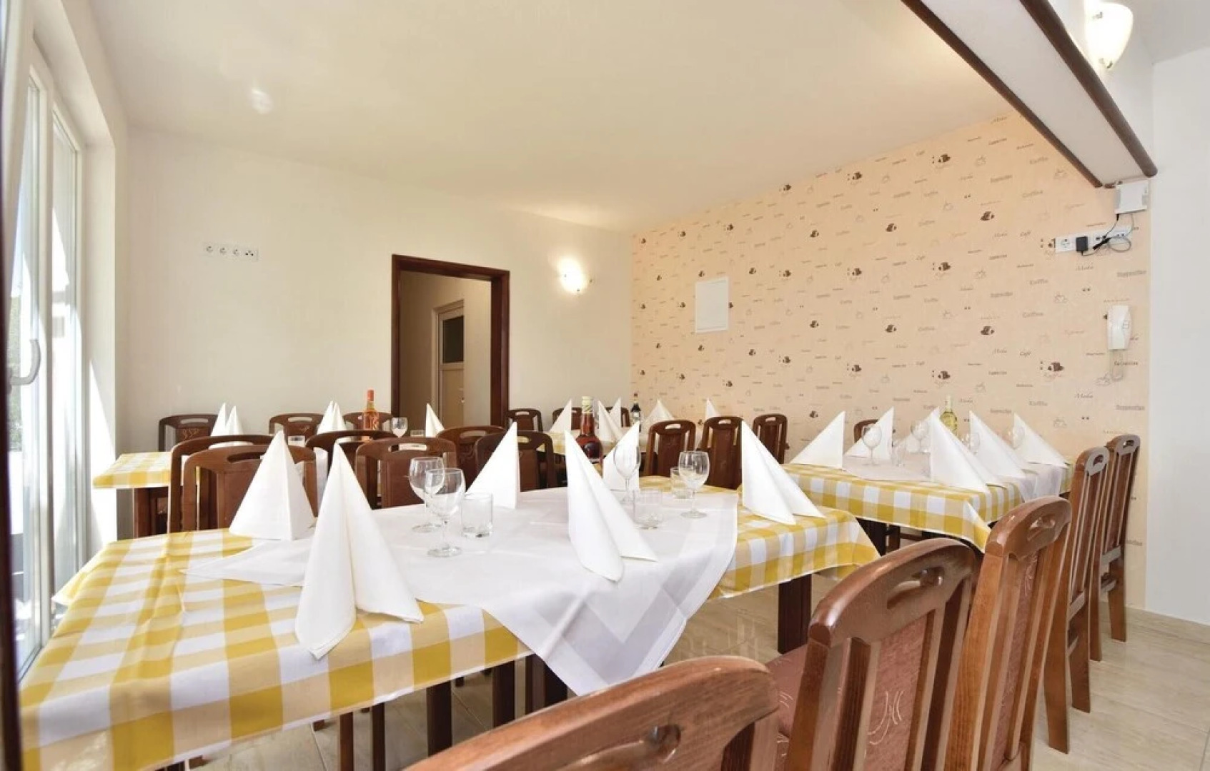 Beautiful Home in Stanici With Wifi and 2 Bedrooms