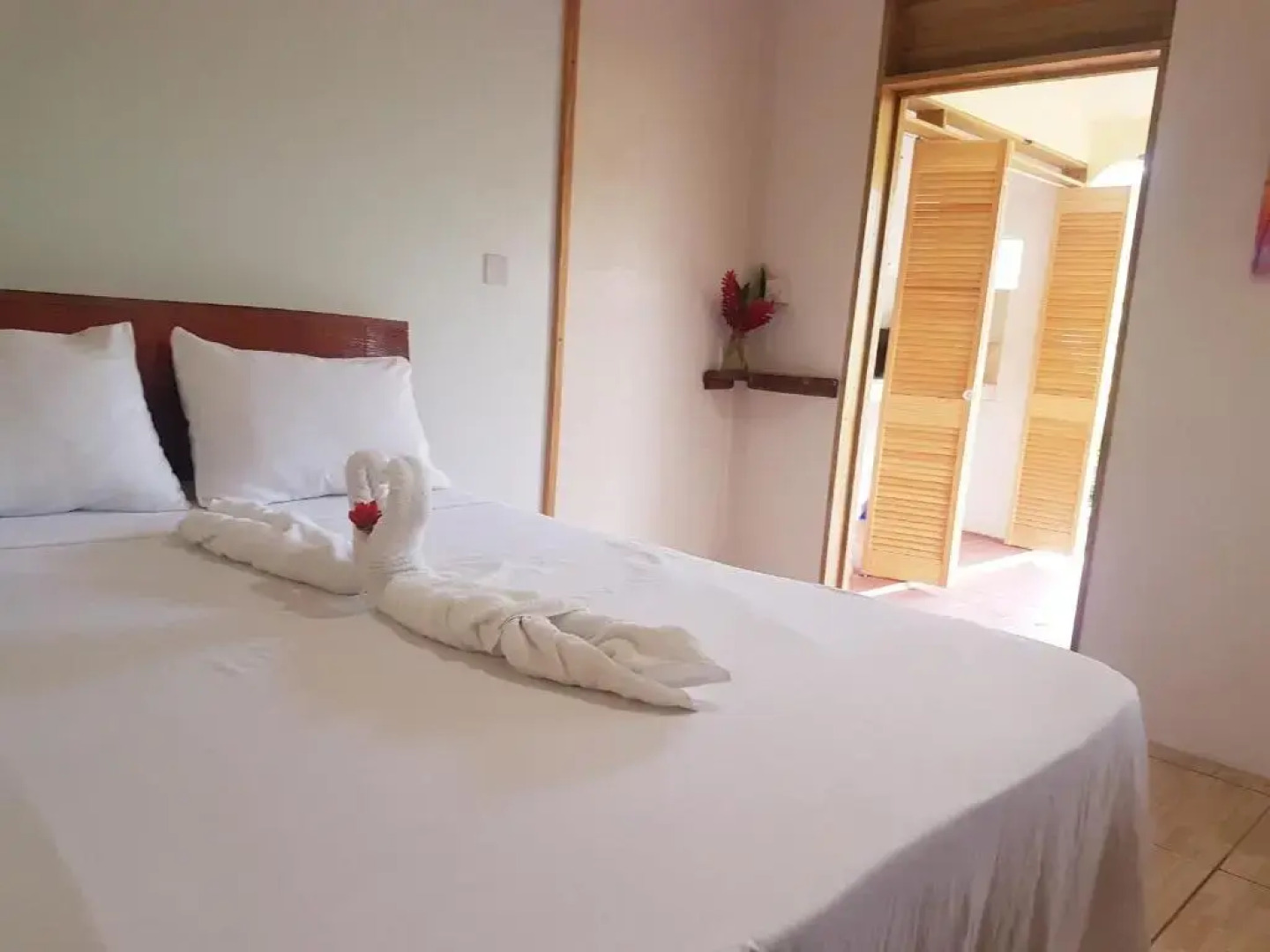 Serenity Lodges Dominica