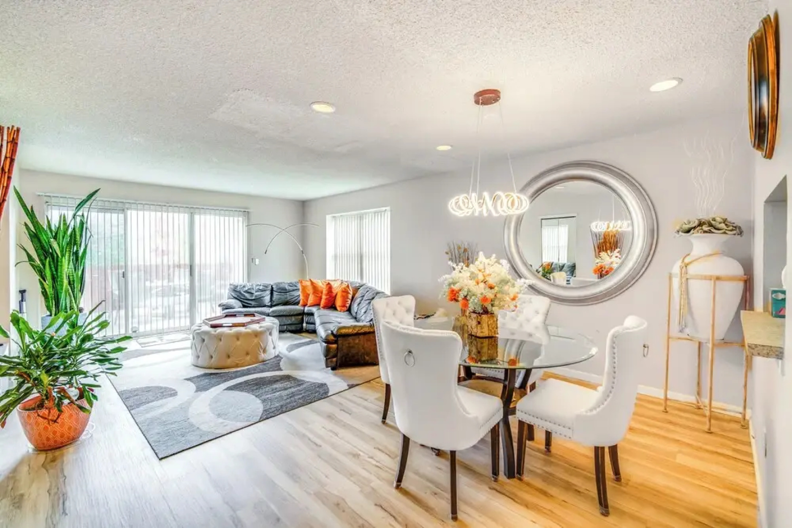Galloway Townhome w/ Private Deck: Near Casinos!