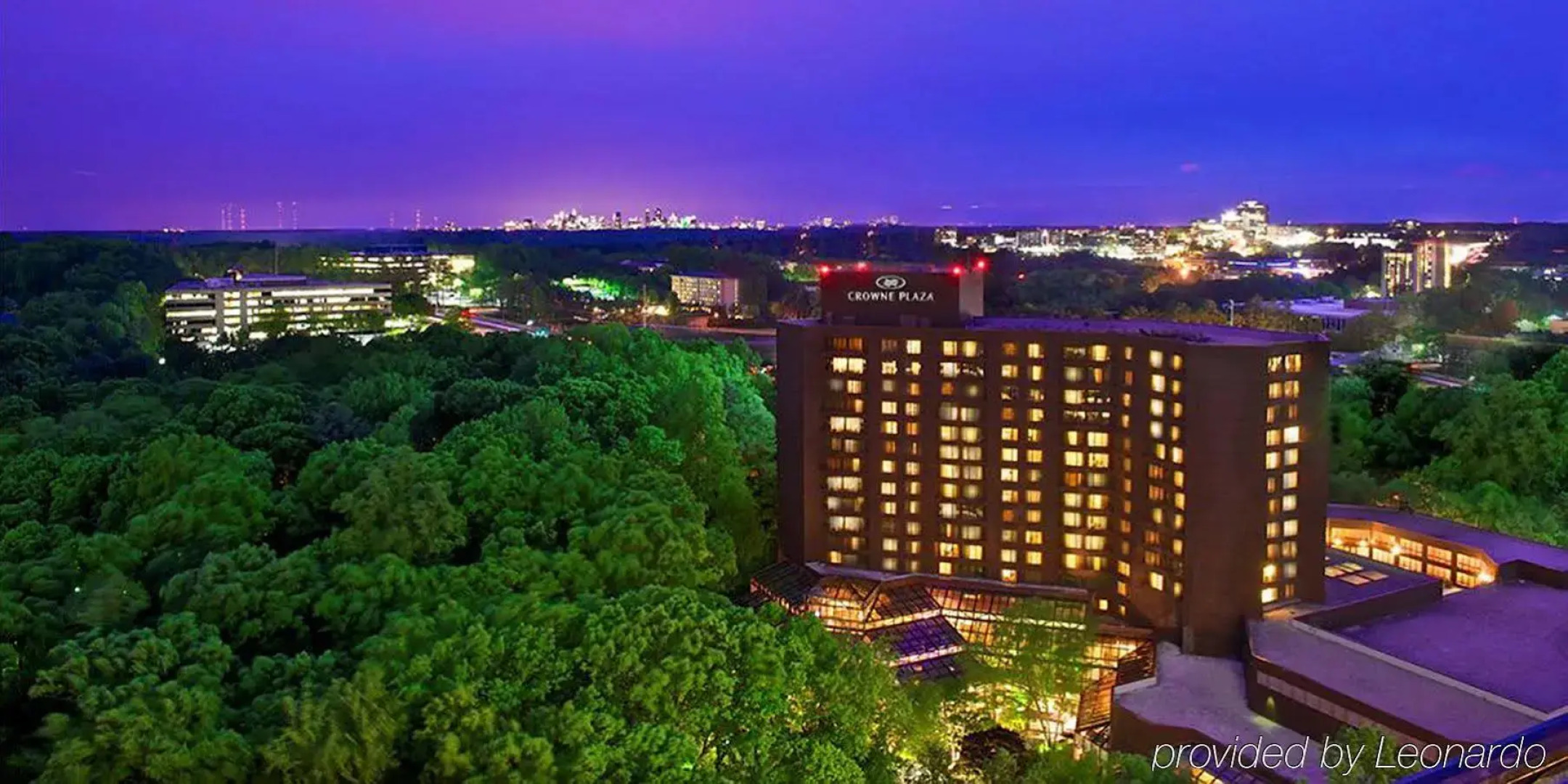 Crowne Plaza Atlanta Perimeter at Ravinia by IHG