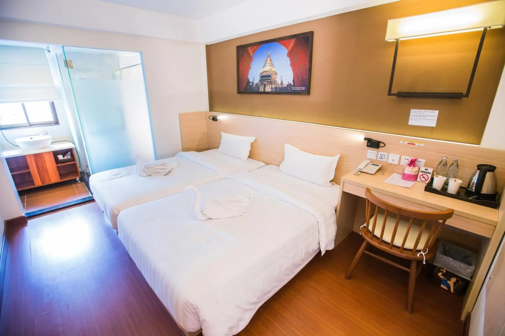 Chiang Roi 7 Days Inn