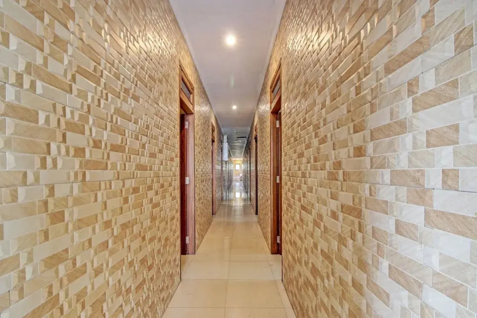 Collection O 91666 Meyli Guesthouse