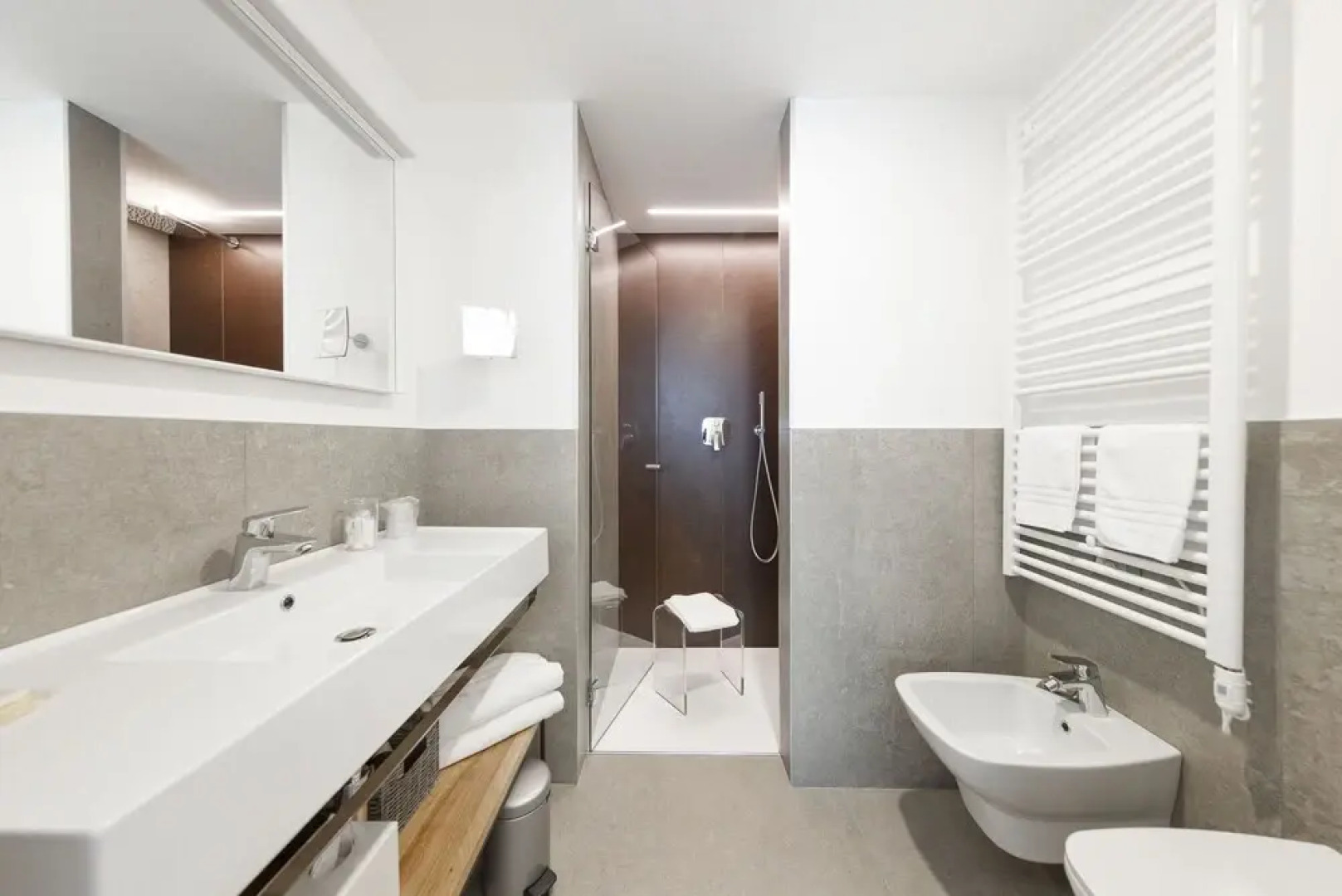 Alea Garda Lake Suite