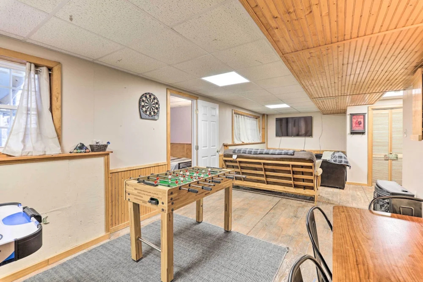 Hot Tub, Lake Access: Serene Albrightsville Home!