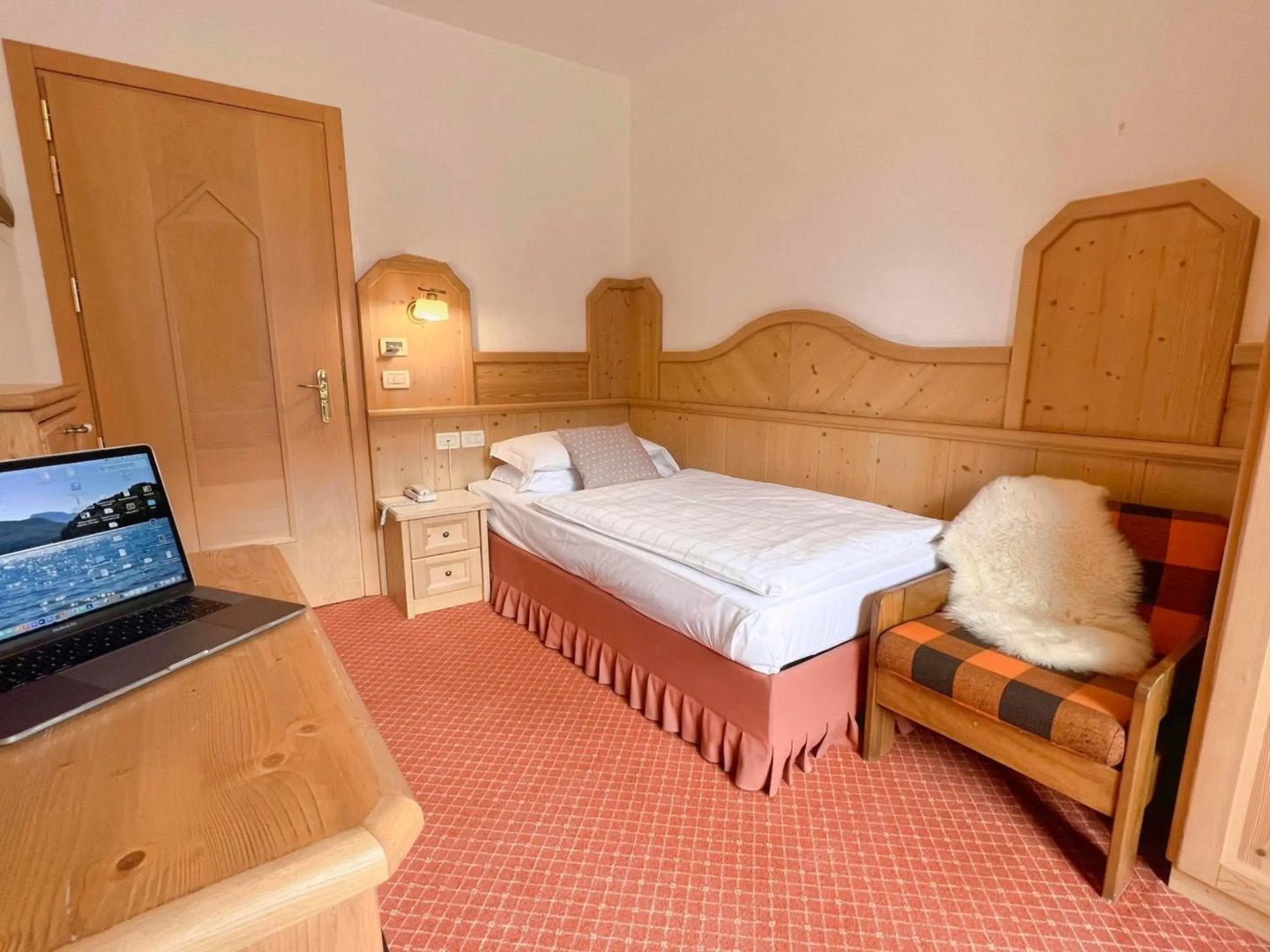 Alle Dolomiti Boutique Lake Hotel