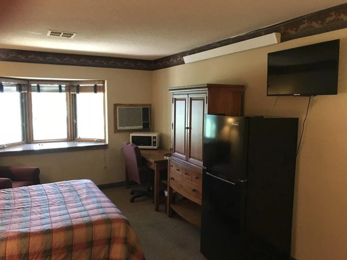 Riverwood Inn & Conference Center