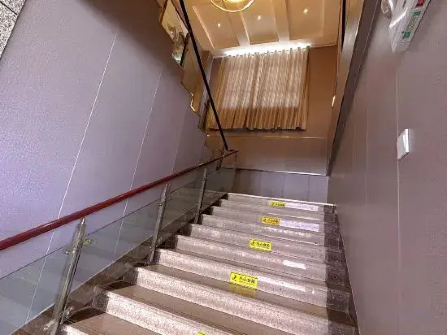 Tashkurgan Kaituo International Hotel