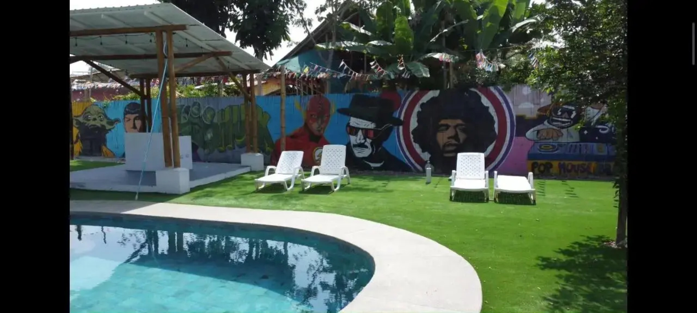 Pop House Montañita