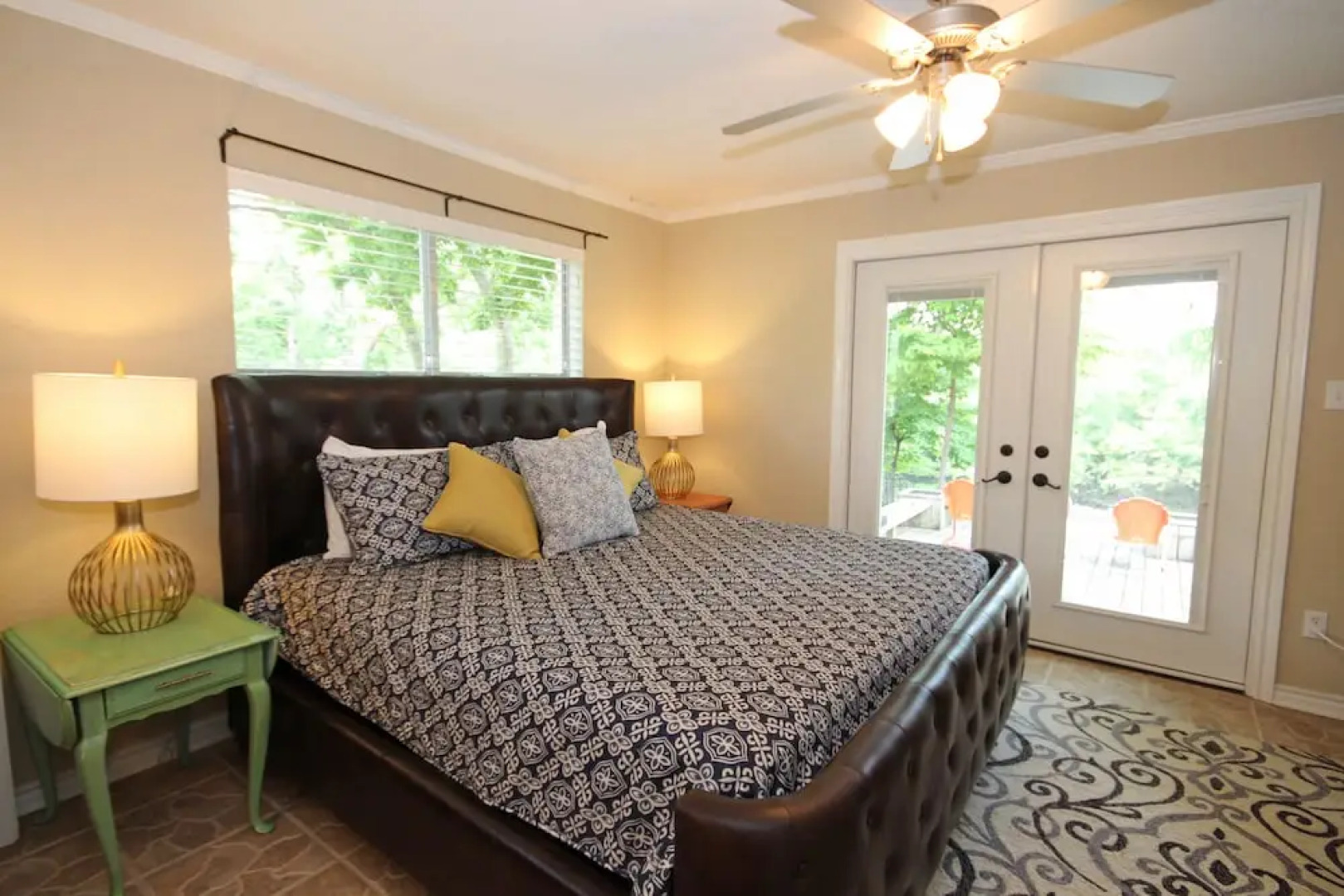 Maverick's River Retreat 3 Bedrooms 2 Bathrooms Home