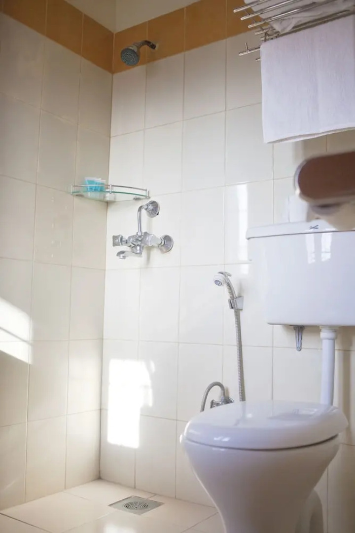 The Yellow House BED&BREAKFAST By South City Housing Pvt Ltd