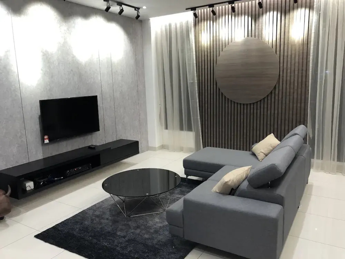 The Dahlias Luxury Residence