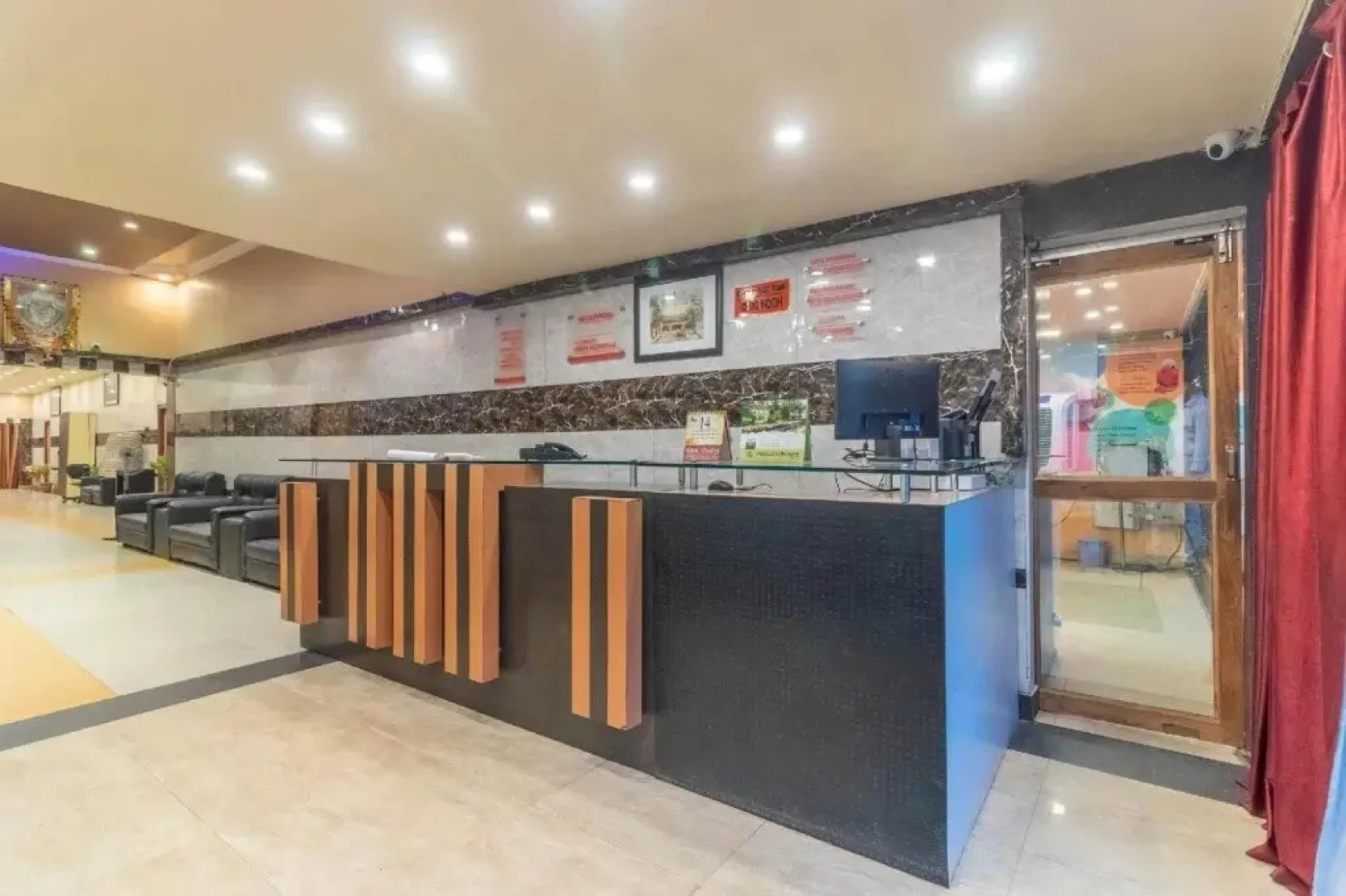 Capital O 48686 Hotel The Springs