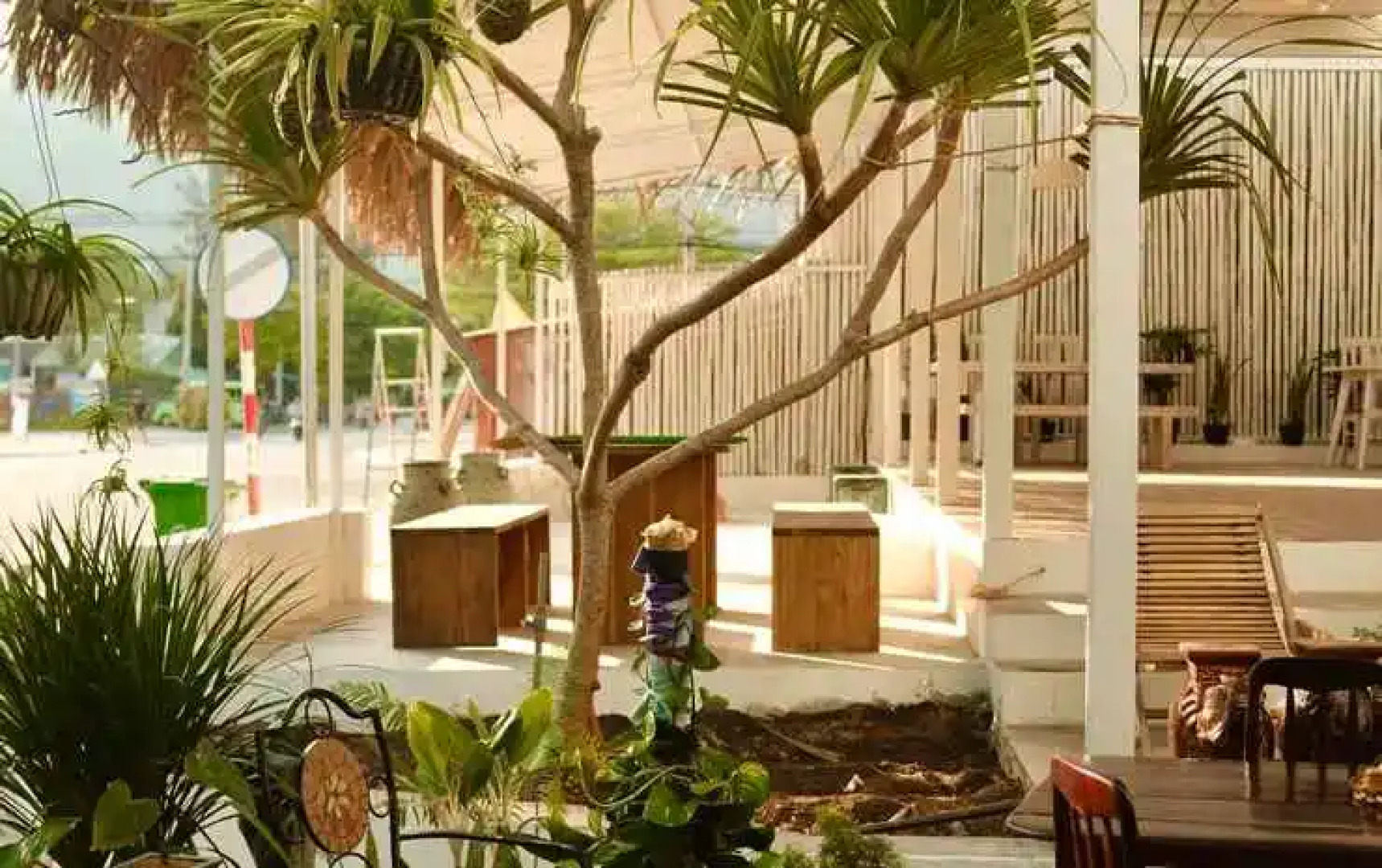 Con Son Island Hotel