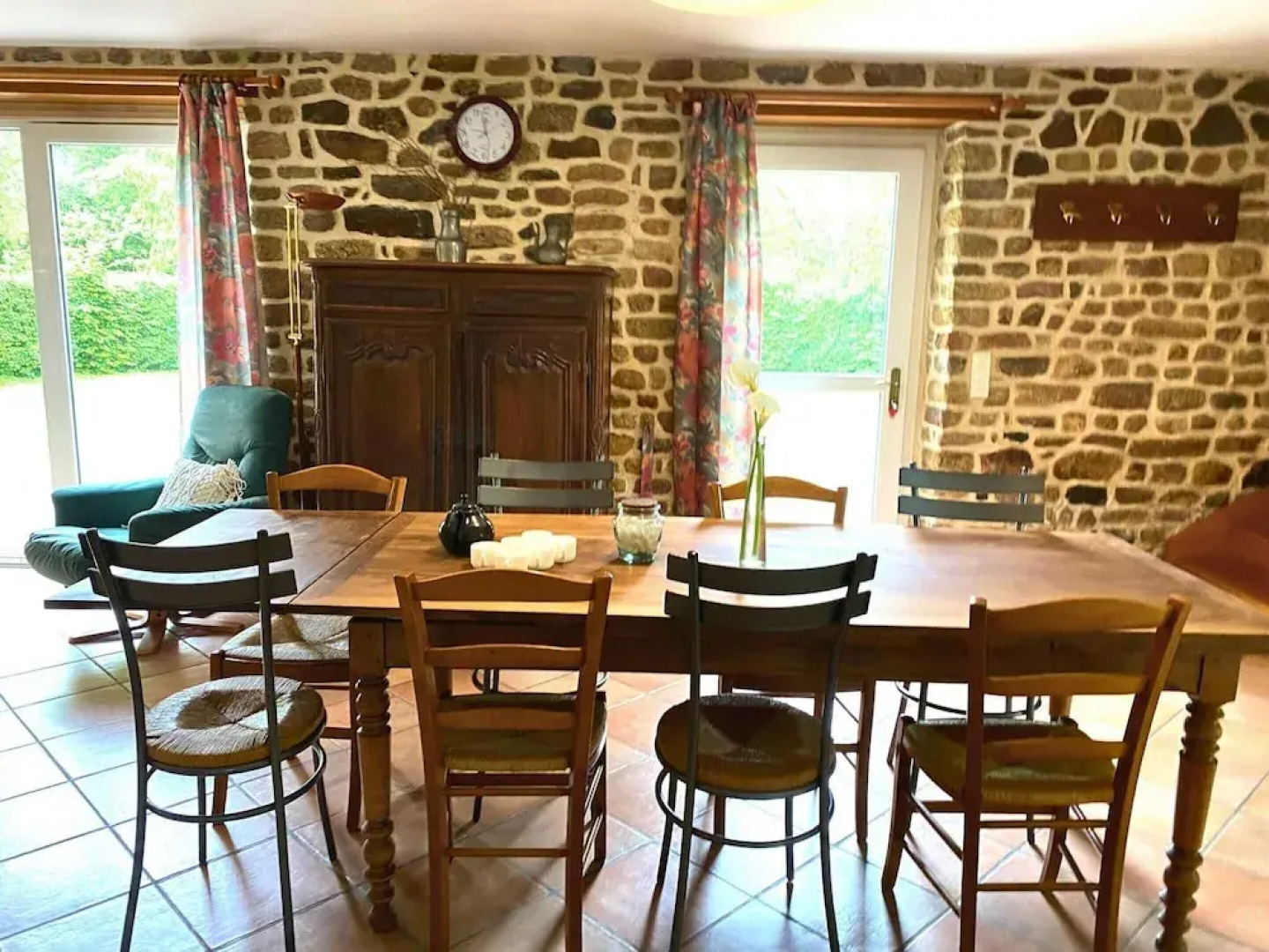 Charming Farmhouse Near the bay of Mont St Michel