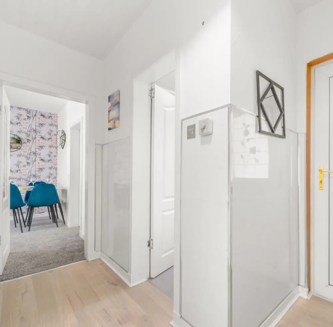 One Bedroom Apartment by Klass Living Serviced Accommodation Hamilton - Back'O'Barns Apartment With WiFi