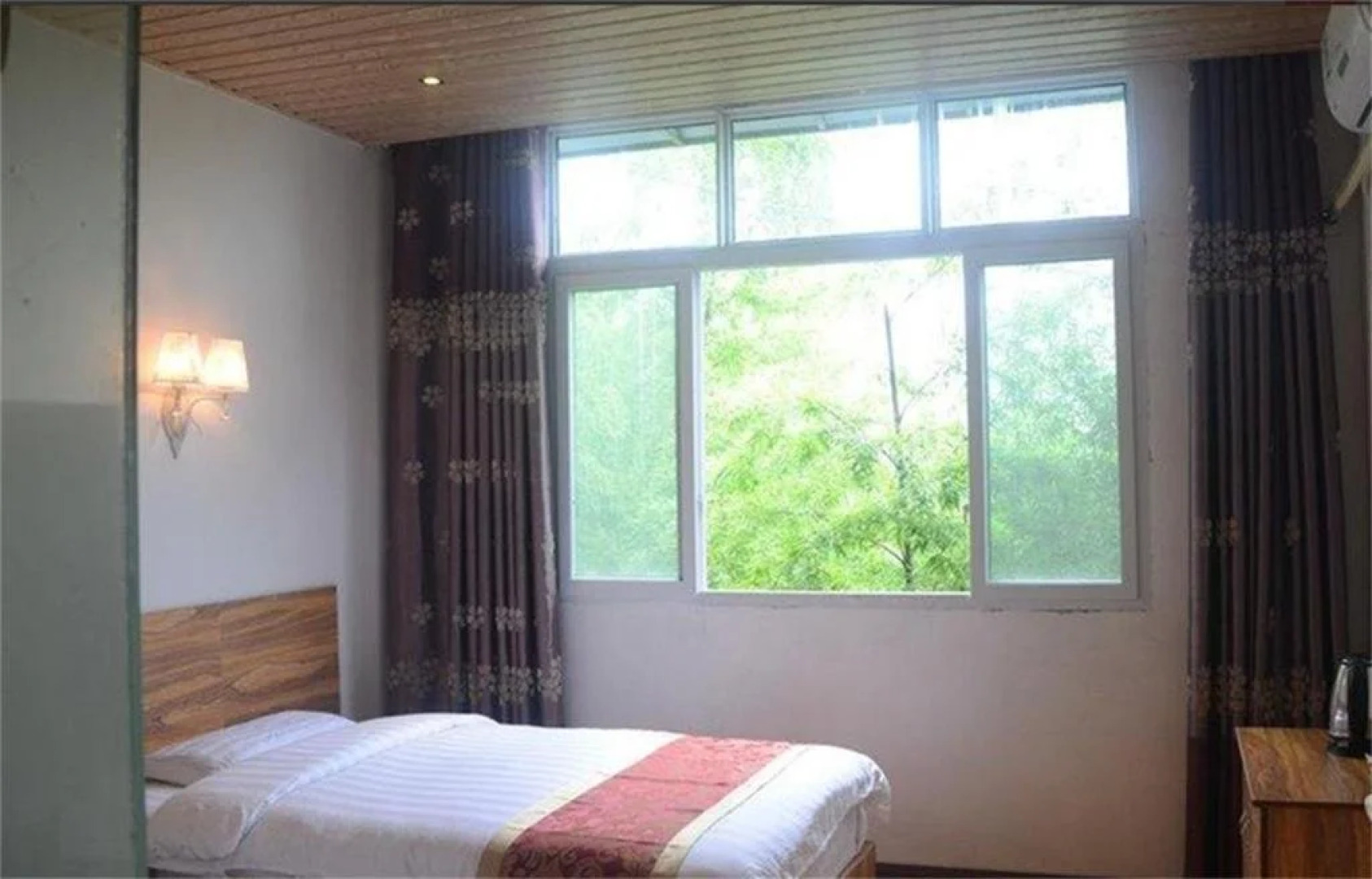 Mountain Bowang Natural Holiday Hotel