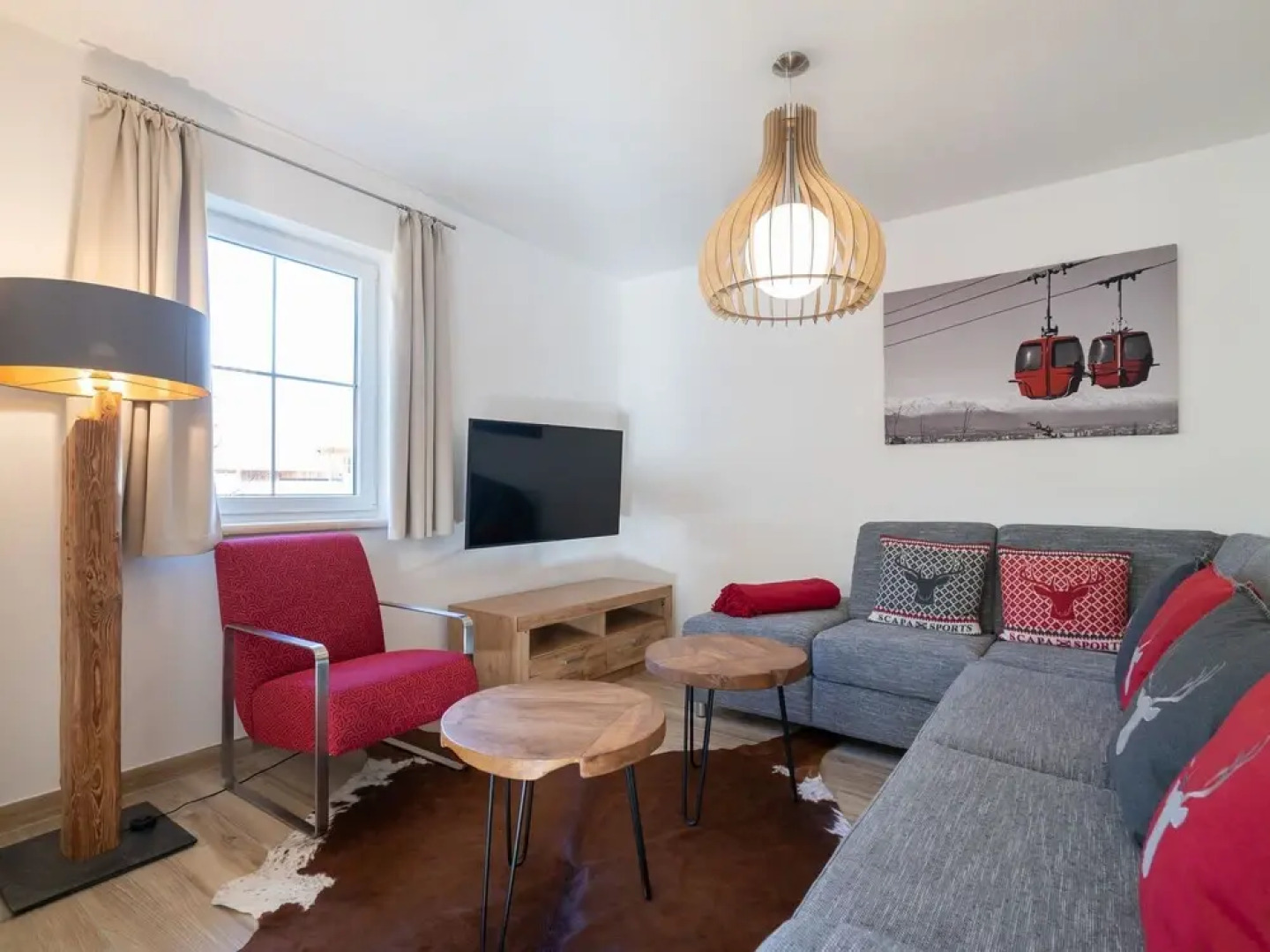 Fancy Chalet In Sankt With Sauna Jacuzzi And Ski Storage