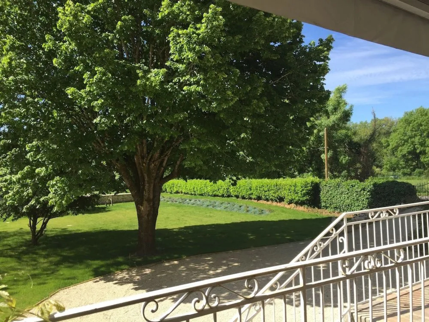 Logis Hôtel Domaine les Falaises