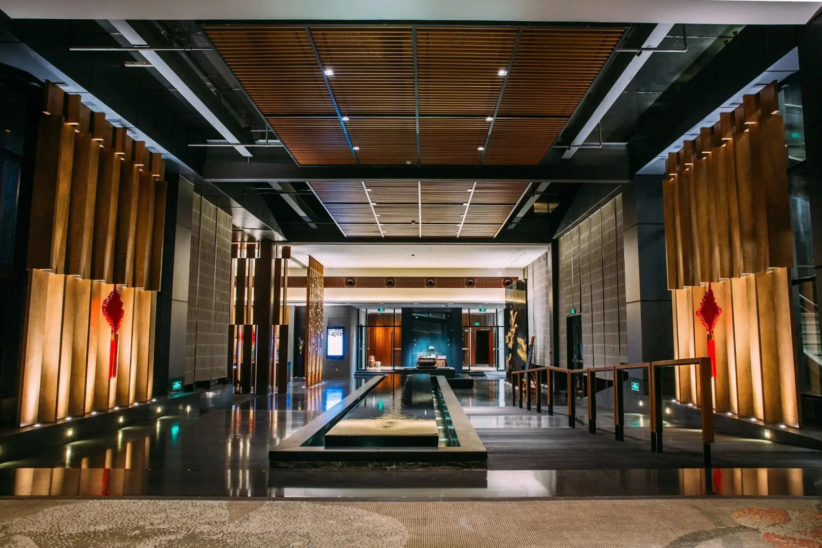 Cheery Dragon Canal Hotel Hangzhou