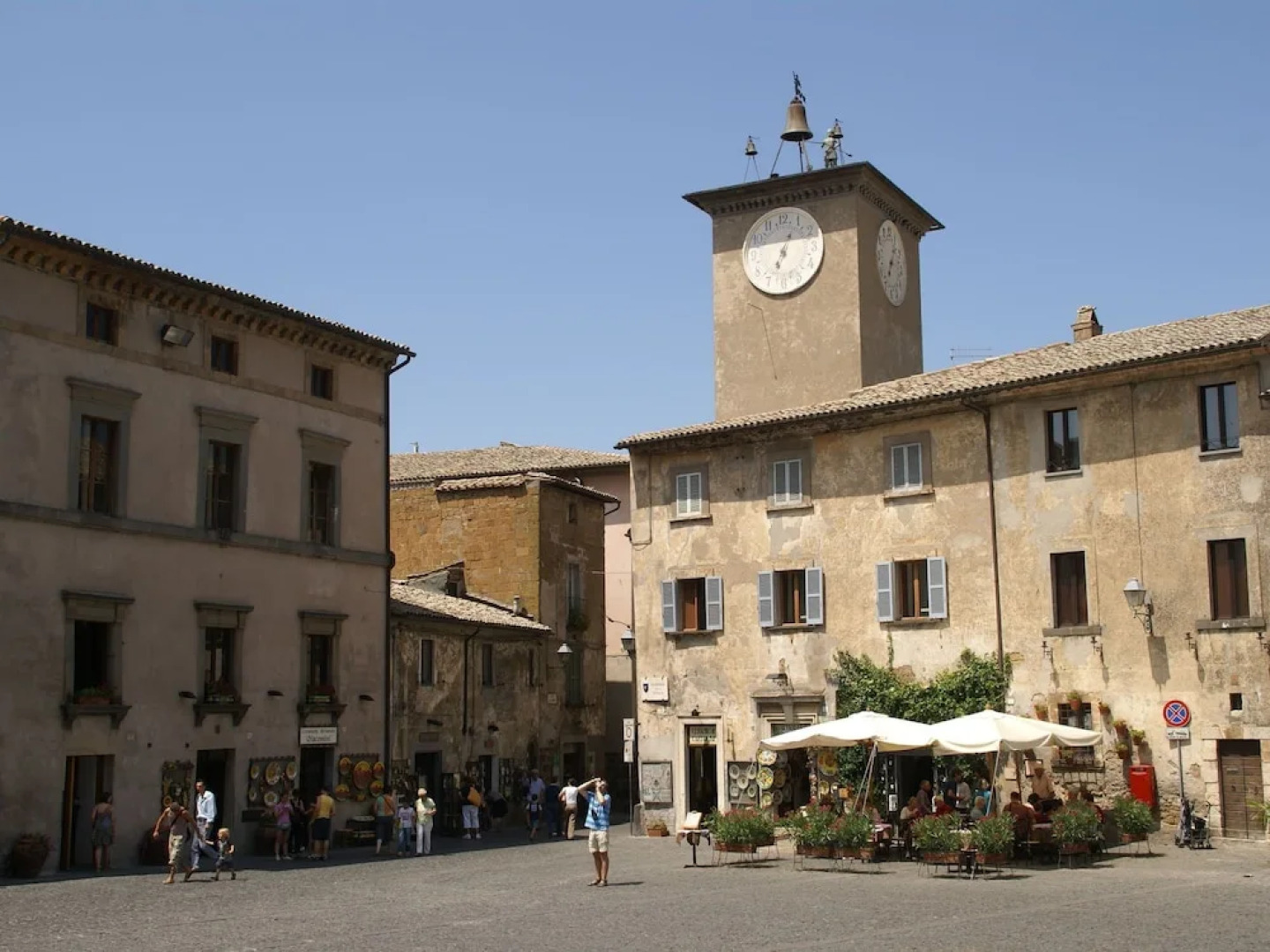 Cosy Apartment With Communal Pool and Stunning Views