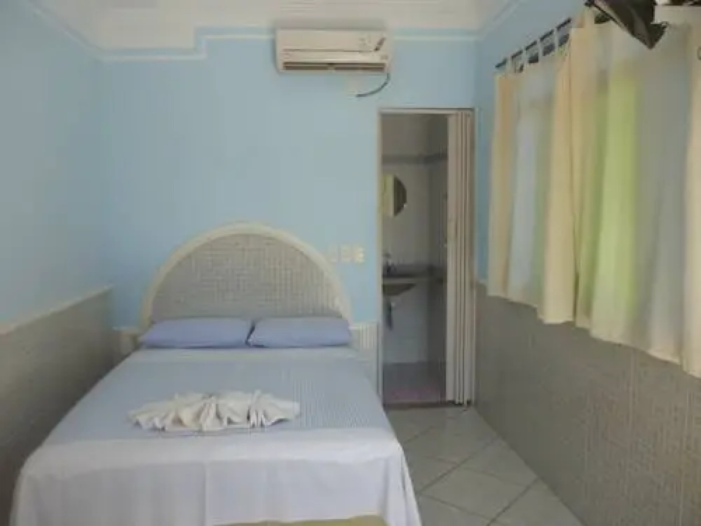 Boulevard Place Hotel