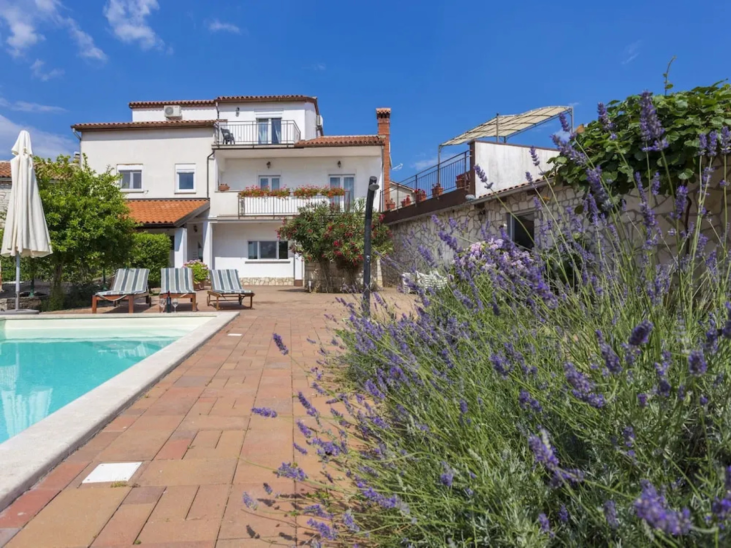 Villa in Kujici Near Beach With Pool