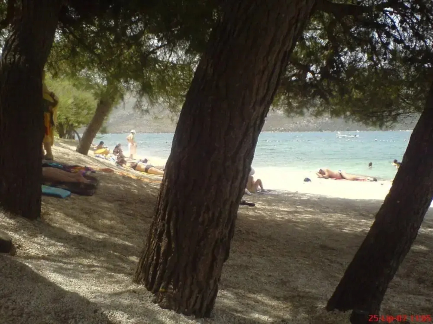 Lovely 2-bedroom Apartment in Poljica